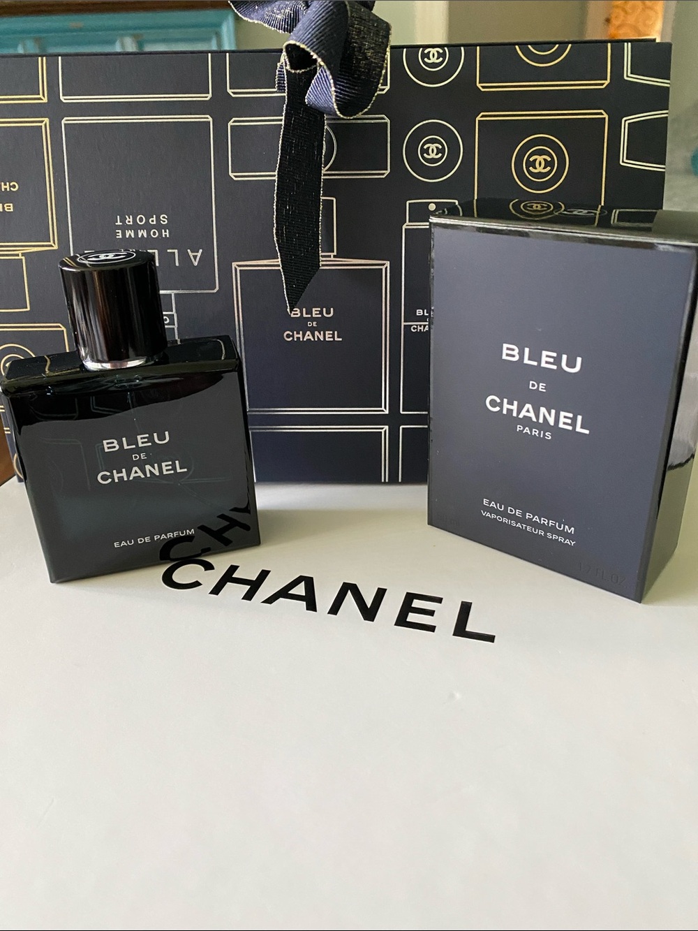 Chanel Bleu De Chanel - Picture 3 of 7